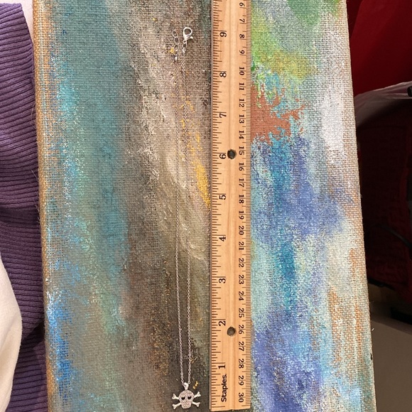 Scull and bones necklace with rhinestones - Picture 2 of 4